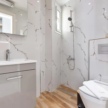 New Glamorous In Downtown Апартаменты Салоники